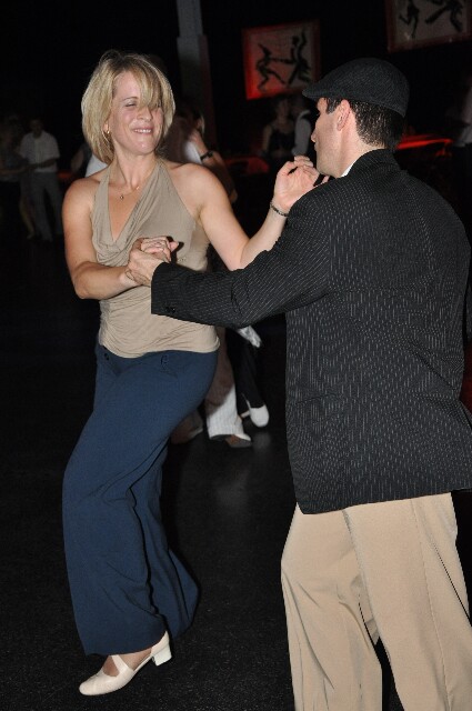 min 2008 11 08 fous swing 384